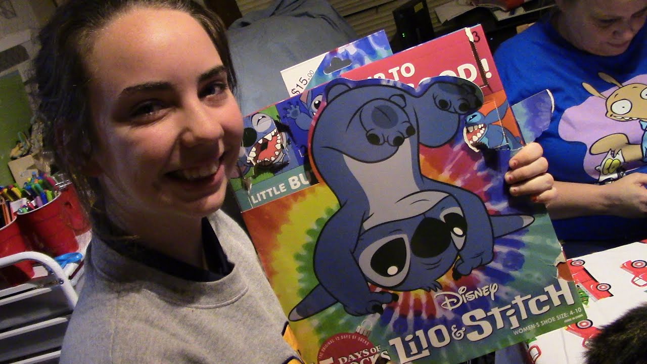 15 Days of Socks: Lilo and Stitch