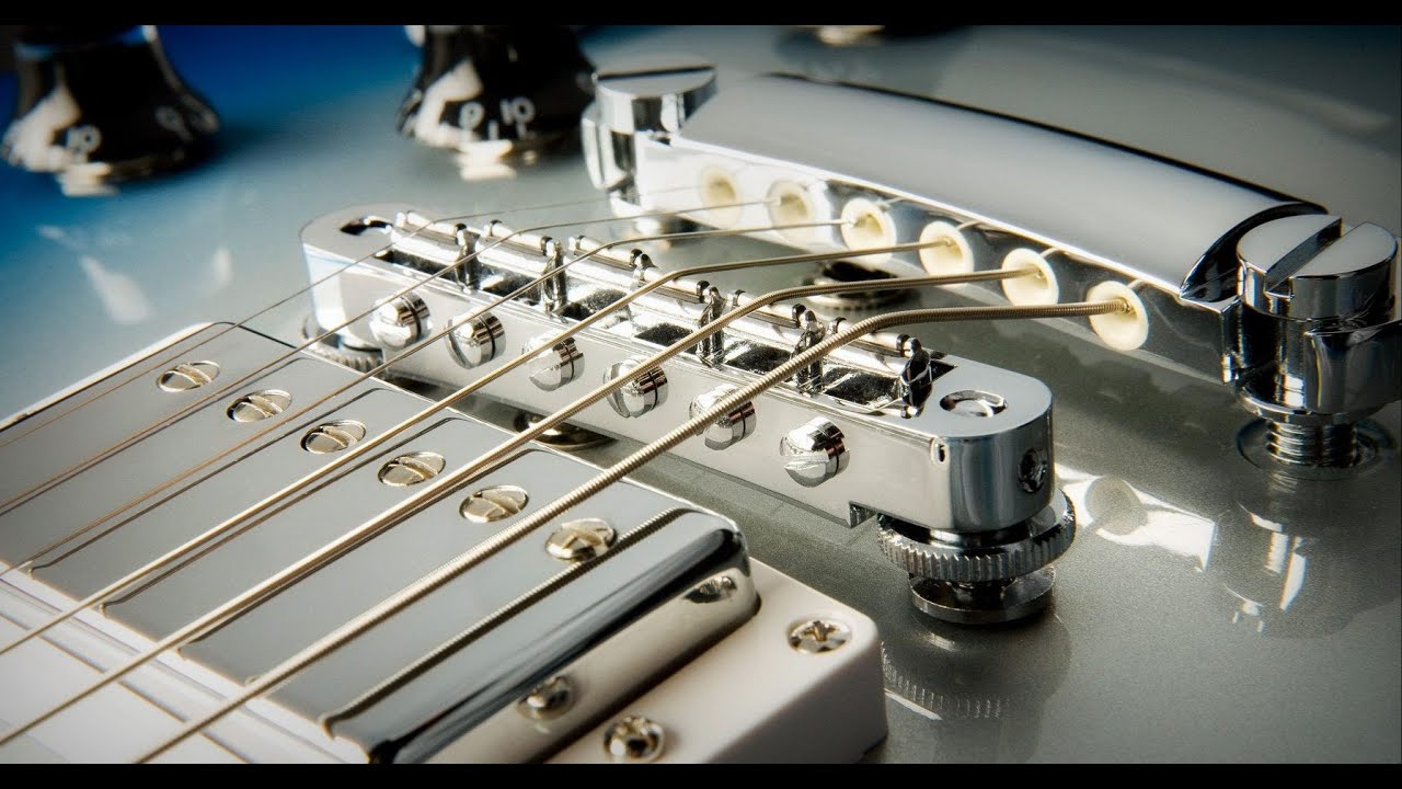 Замена струн на электрогитаре. - YouTube