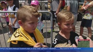 Fans At Steelers Training Camp