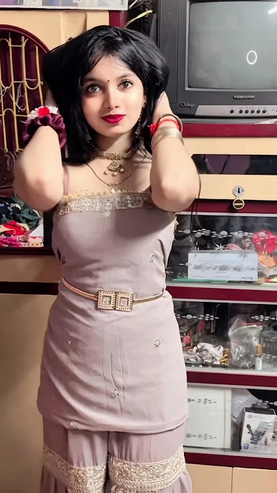 Baby doll🥵SunnyLeone|New Bollywoodsong |Viral trend|Meet Bros Anjjan  #explorepage #ytshortsindia l