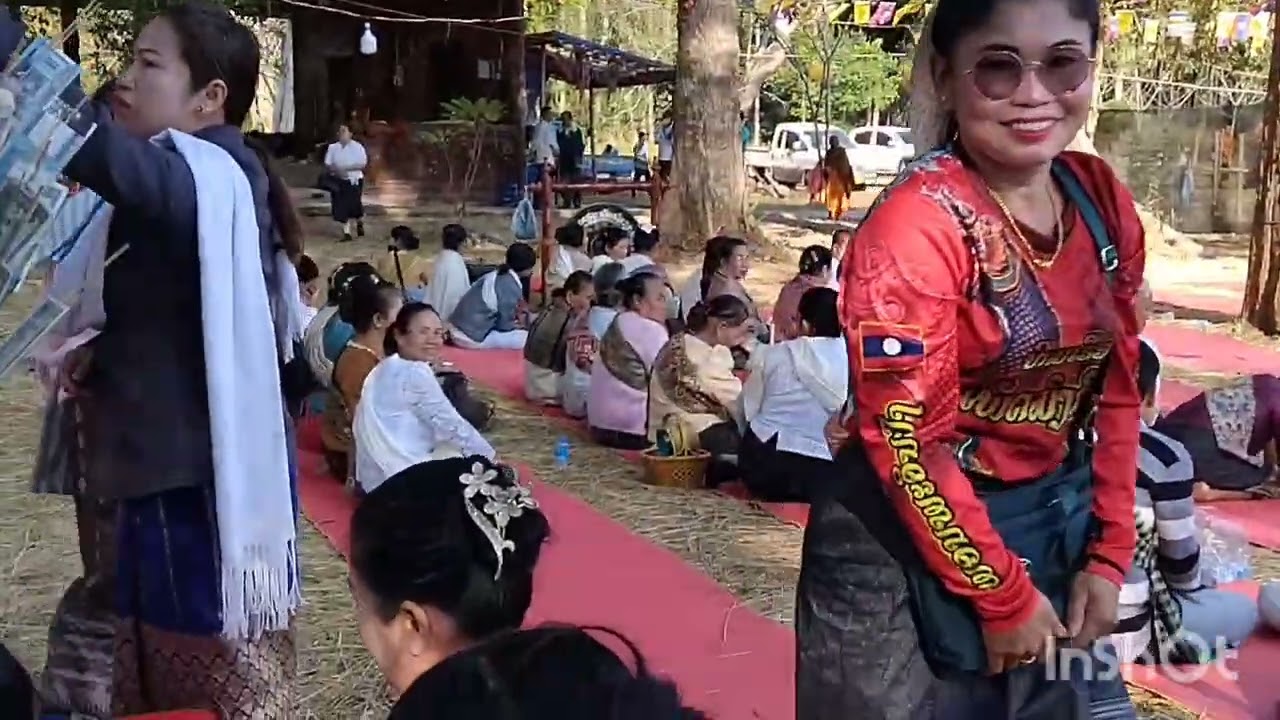 มารับพระอาจารย์ยู่บ้านบืงเช//ມາຮັບພຣະອາຈາຣຢຼ່ບ້ານບຶງເຊ