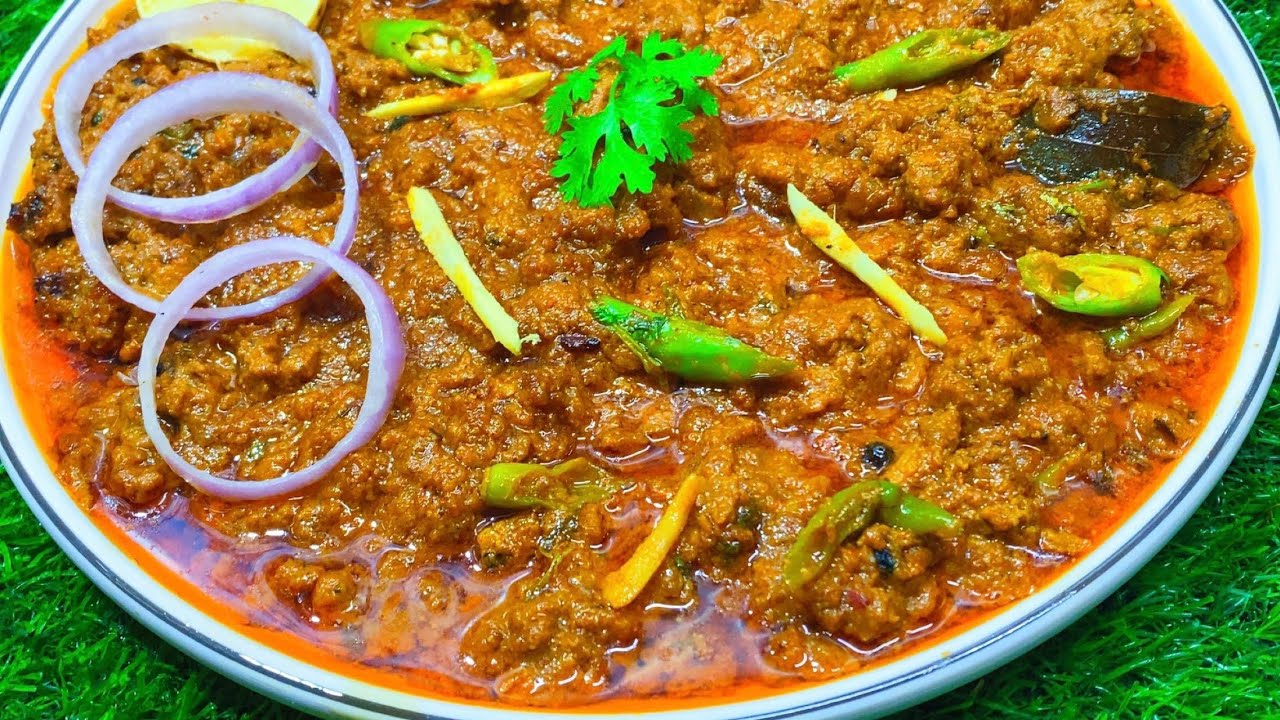 Ramzan Special - New TANDOORI KEEMA RECIPE - Smoked Mutton keema by Naaz Kae Sath Pakwaan 