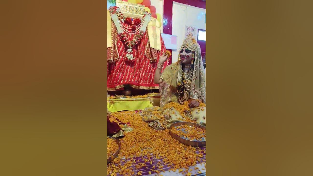 radha sang khele holi
