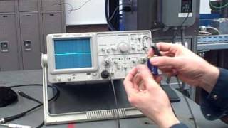 Oscilloscope operation differential voltage measurement