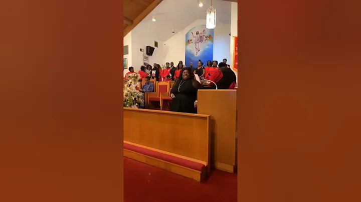 Robyn McGhee (@IAmRobynMcGhee...  singing Oh How P...