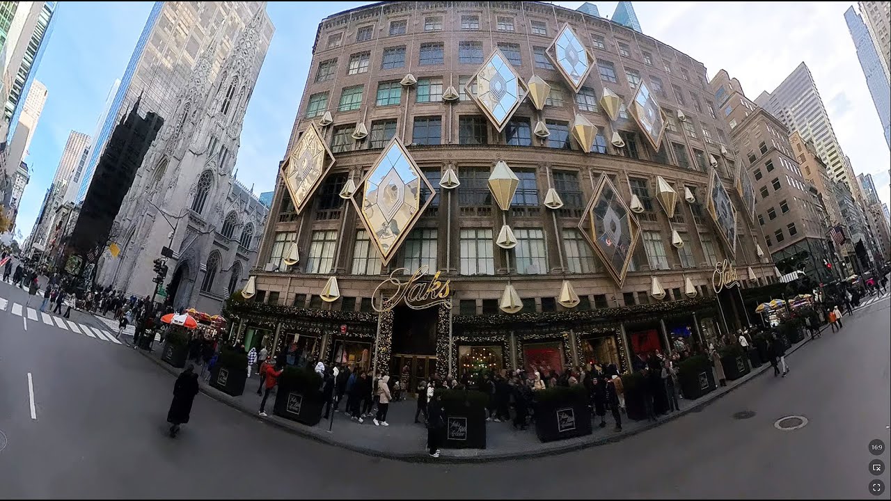 SAKS FIFTH AVENUE * window displays - YouTube