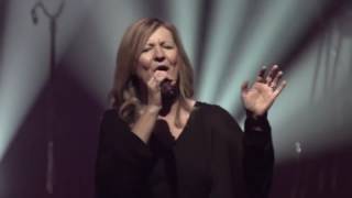 Video thumbnail of "Darlene Zschech - Good Good Father - Bethel Heaven Come 2016"