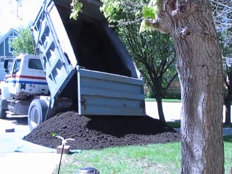 What does 20 cubic yards of dirt look like?