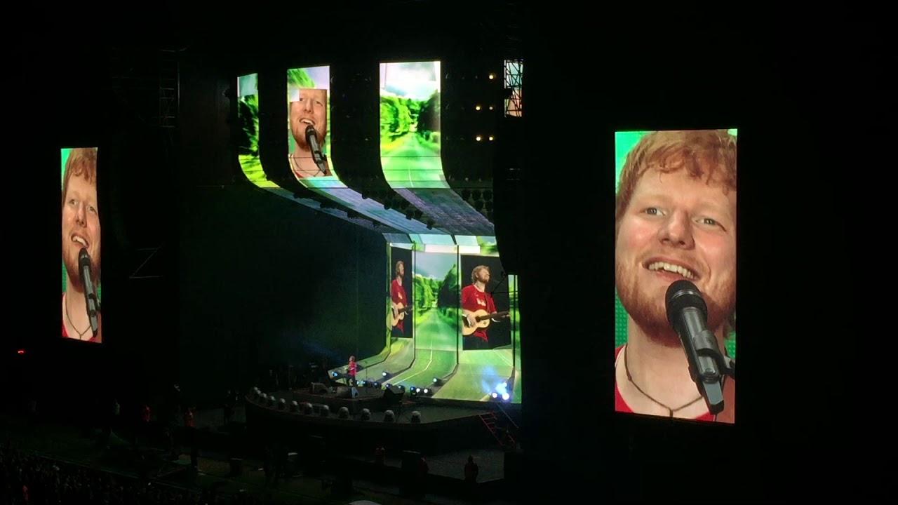 Ed Sheeran - Castle On The Hill (Montevideo, Uruguay 20/2/19)