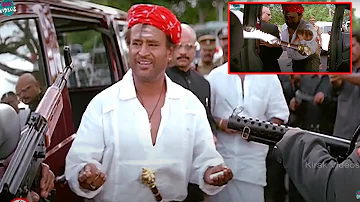 Rajinikanth escape from Rowdies row Movie Scene  | @KiraakVideos