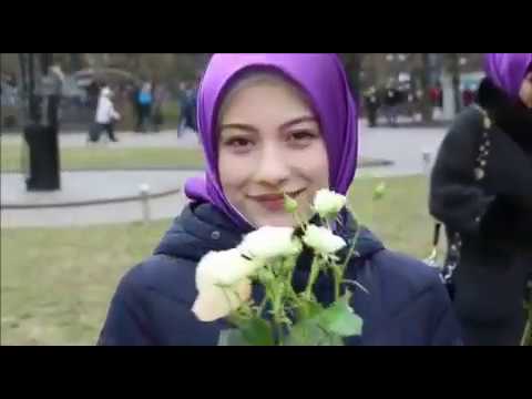 Активистки ВАМ в Одессе провели акцию ко Дню Хиджаба
