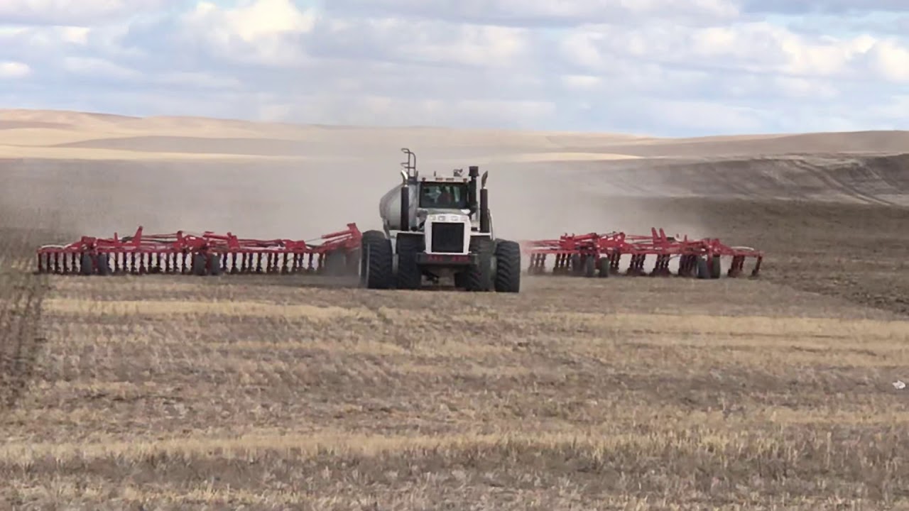 Big Bud pulling 86 foot seed drill - YouTube