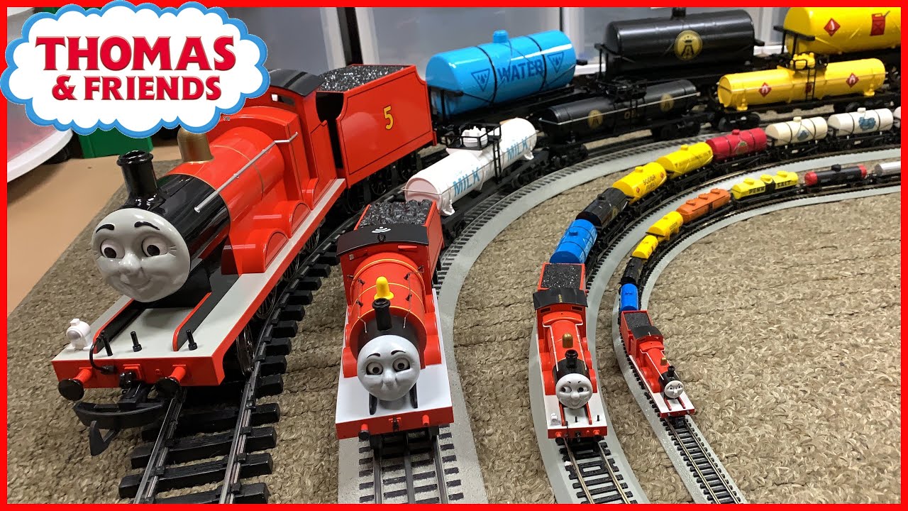  Bachmann Trains - THOMAS & FRIENDS - JAMES THE RED