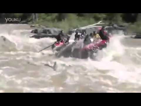 Extreme White Water Rafting - Capsize - YouTube