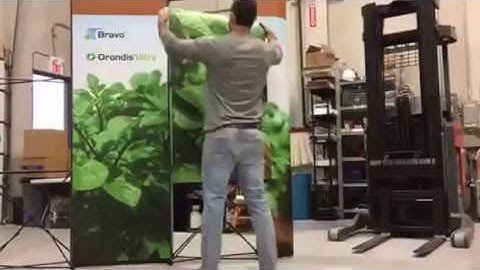 Custom Modular Displays - Popup Tradeshow Display with LED Lighting