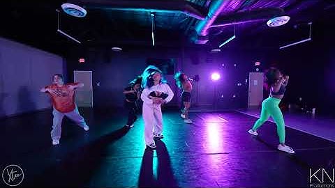 Thumbnail of FKN MOVIE - @KarolG @MariahAngeliq | Baile