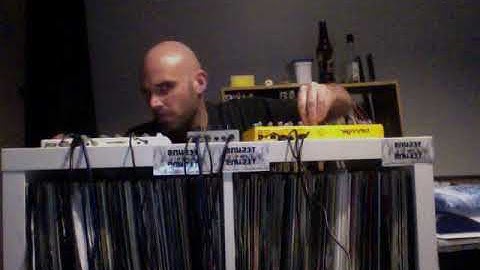 Model Samples - TD-3 LOCKDOWN MASSIVE