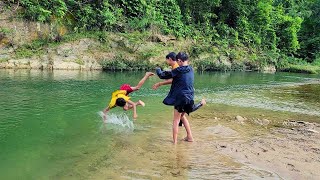 Orphaned boy, fishing, meeting bad guys to beat, to swim through the stream to escape, /Highland boy