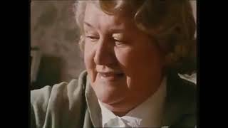 Missing Persons (1990) Patricia Routledge as Hetty Wainthropp - Jimmy Jewel, Jean Heywood, Jean Kent screenshot 1