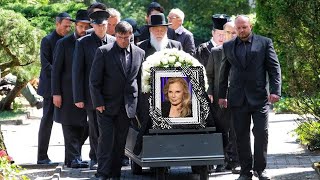7 MINUTES AGO: Sylvie Vartan has passed away suddenly, her family said goodbye to her at 80 years...