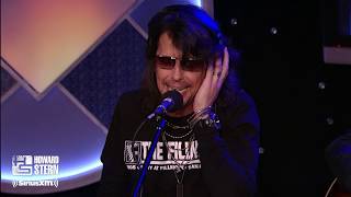 Foreigner “Feels Like the First Time” Acoustic on the Stern Show (2009)