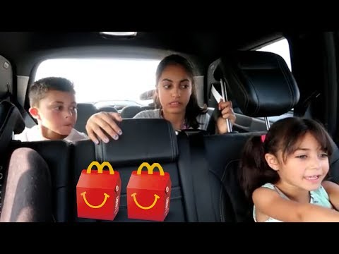 kids-drive-thru-prank-in-the-car-taking-food