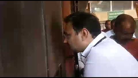 Civil Hospital Pathankot   MLA  Amit Vij ne  staff te Kasi Nakel