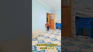 Karanlıkta korkan çocuk 😂😂😂 #komikbnwbb #comedy #gulmeme #greenscreen #mizah #komik #humor