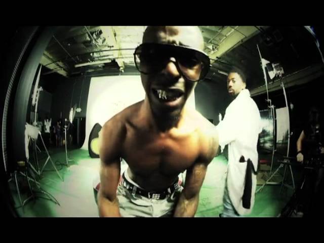 Watch Roscoe Dash - Awesome on YouTube Watch Roscoe Dash - Awesome on YouTube
