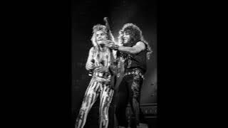 Bark at the Moon - Ozzy Osbourne - Guitar Backing Track (w/ HQ vocals)