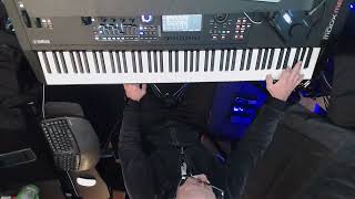Keyz over Run to You (by Bryan Adams) on Yamaha MODX M8
