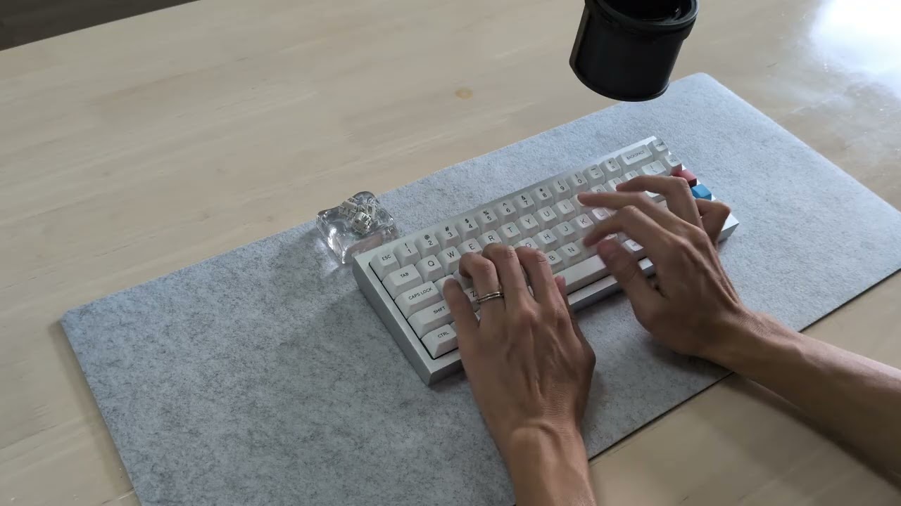 Bolsa Supply Zaku with QK65 | Typing Sounds ASMR