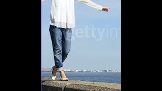 Candid Shoeplay Asian Heelpop