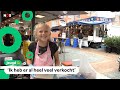 Loïs (9) verkoopt kipnuggets in haar eigen marktkraam