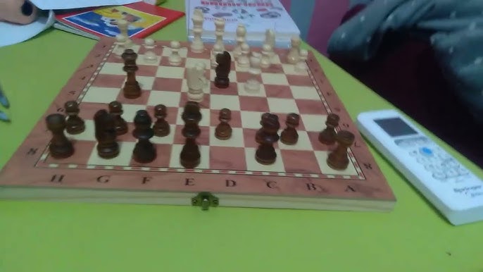 O movimento das peças de xadrez 