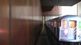 Video Thumbnail for Test Track: MTH NYCTA R62 Subway (10-car train)