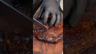 Perfectly Seared Steak with Crispy Crust and Juicy Center