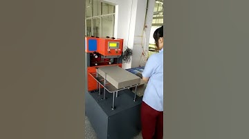 Iron plate pasting machine for box cover