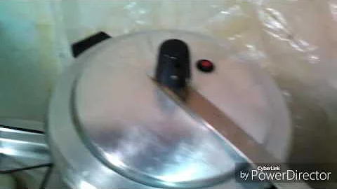 Como fazer banha de porco e torresmo na panela de pressão?