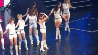 [Fancam] 120702 SNSD - Hoot (Acoustics Failure#1) @ K-pop Nation Concert In Macao by BennyDX