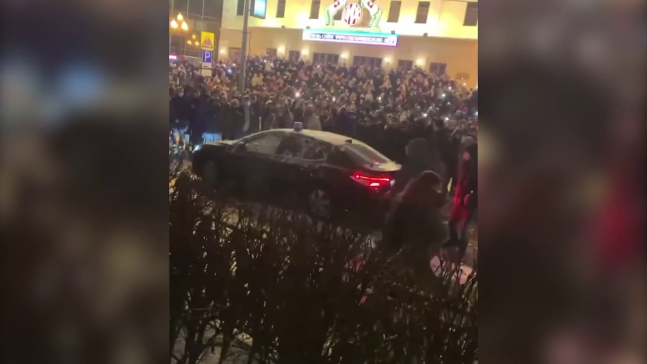 Водитель машины фсб получил травму глаза
