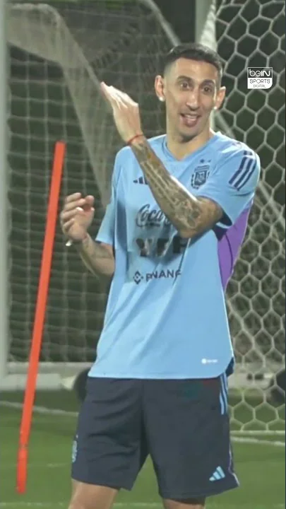 Di Maria gets ready for the final