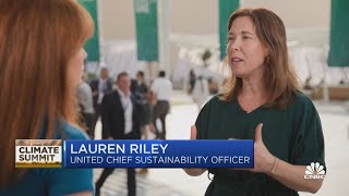 COP28: United Airlines executive on transitioning to low-carbon flying and decarbonization