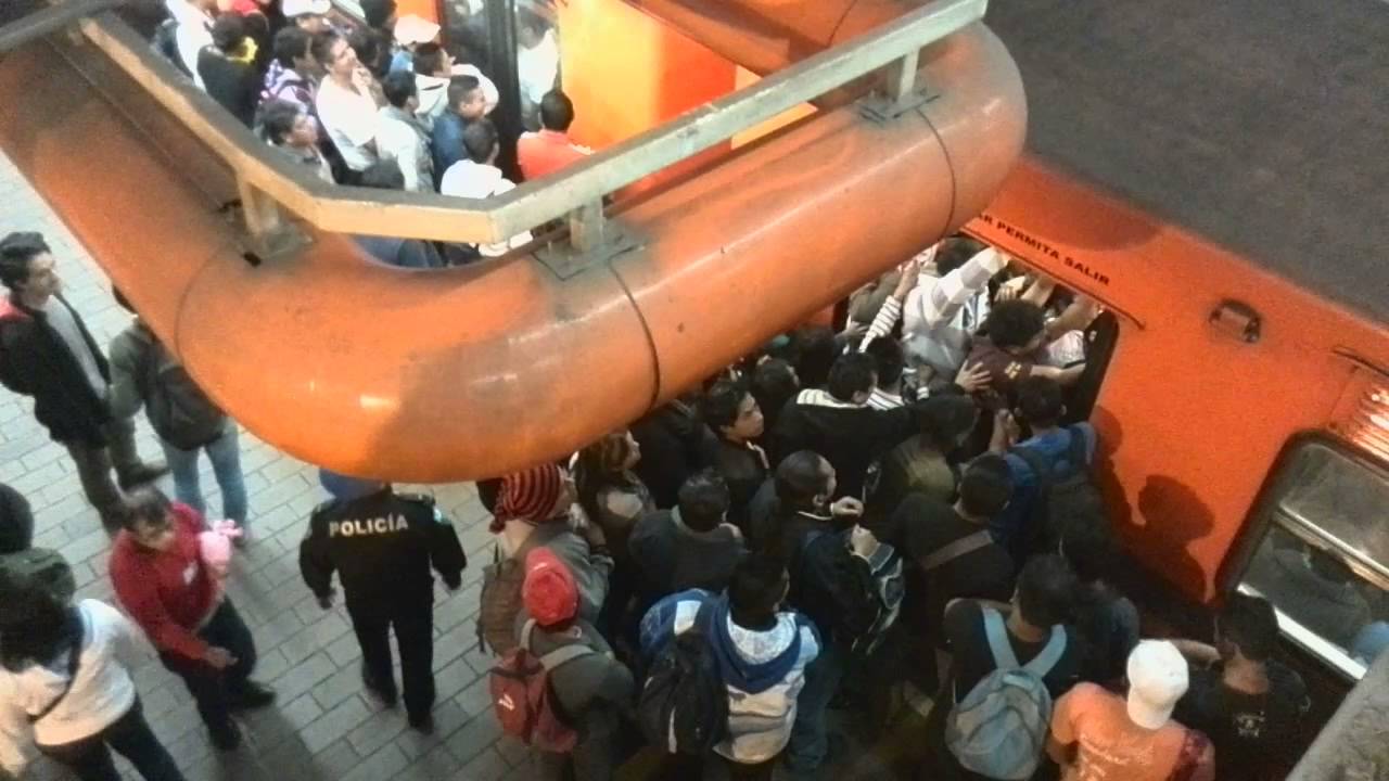 mira-lo-que-pasa-en-el-metro-de-el-df-impactante-youtube