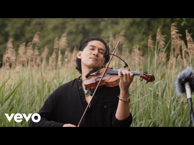 Iskandar Widjaja - River flows in you (LIVE) class=