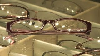 How to Choose Eyeglass Frames : Eyeglasses Basics