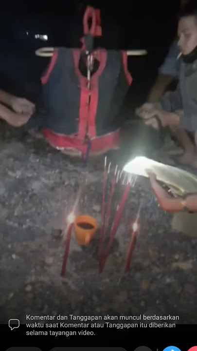 Ritual pemanggilan arwah media jelangkung. #atraksi #budaya #jelangkung
