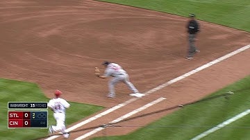 STL@CIN: Peralta snags a grounder to get the out