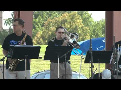 Emerson Avenue at the 2010 Minnesota Military "Tha...