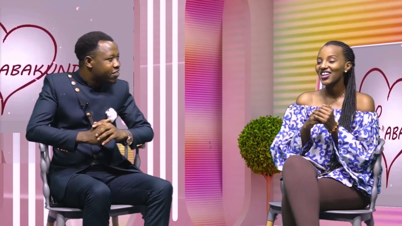 Imbere yo kurangura amabanga yabubatse, umugabo akwiye gufungura.